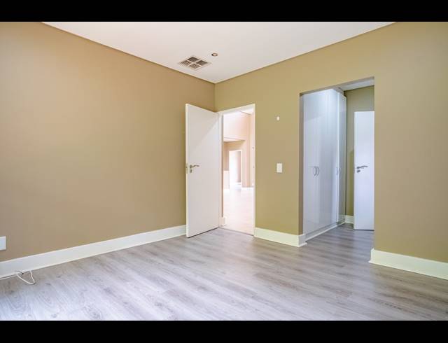 4 BEDROOM SIMPLEX FOR SALE IN DAWNCLIFFE